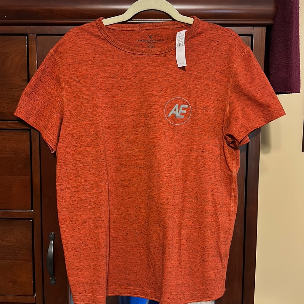 Men’s American Eagle outfitters flex, medium shirt